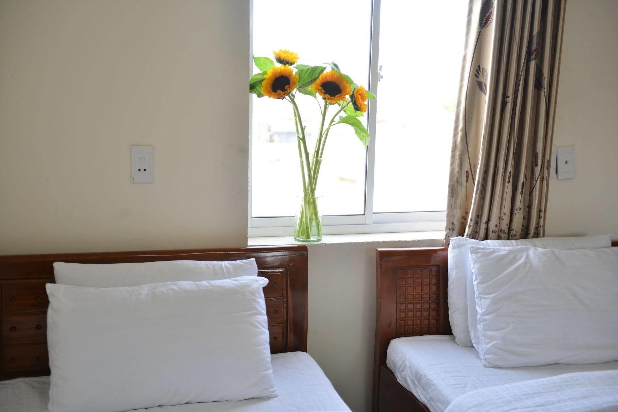 Oc Tien Sa Hotel Дананг Екстериор снимка
